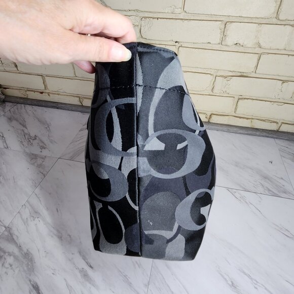 Euc Coach Carly Signature Black & Gray Shoulder Bag Large - Picture 4 of 17